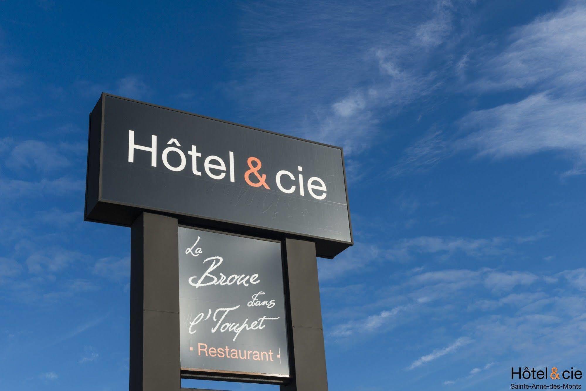 Hotel & Cie Sainte Anne des Monts Bagian luar foto